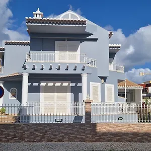 ゲストハウス Dona Ana ラゴス