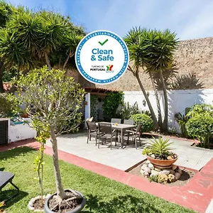 Bed & Breakfast 3 Marias Garden House
