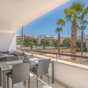 Lucky Star Marina Apartment, With Pool Apartment