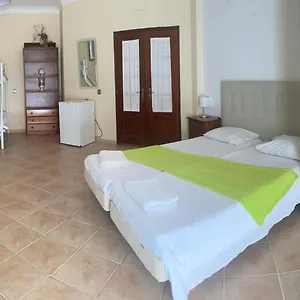 Guest house Marina Lagos