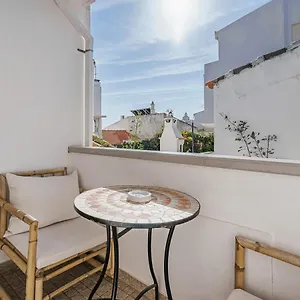 Lovely In With Terrace - Close To