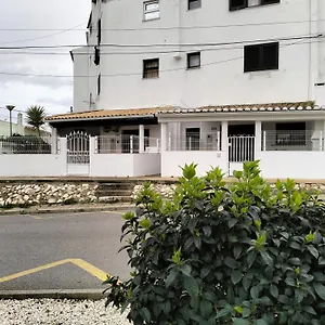Casa Bela - Zona Calma E Com Piscina Lagos