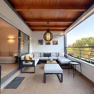 Modern Flat In Gated Complex With Pool #1927 *