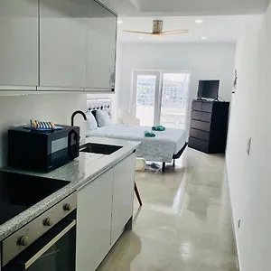 Marina View On Main Avenue Near Beaches * Lagos