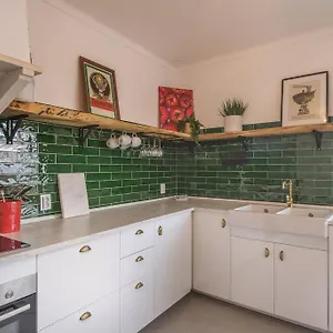 Location, Space, Peaceful & Stylish! Lagos