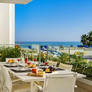 Valmar Ocean And Pool View Lagos