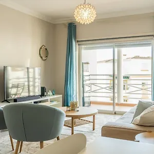 Harmonious&well Decorated T3 *