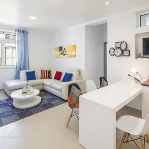 Apt. A Porta Apartment *